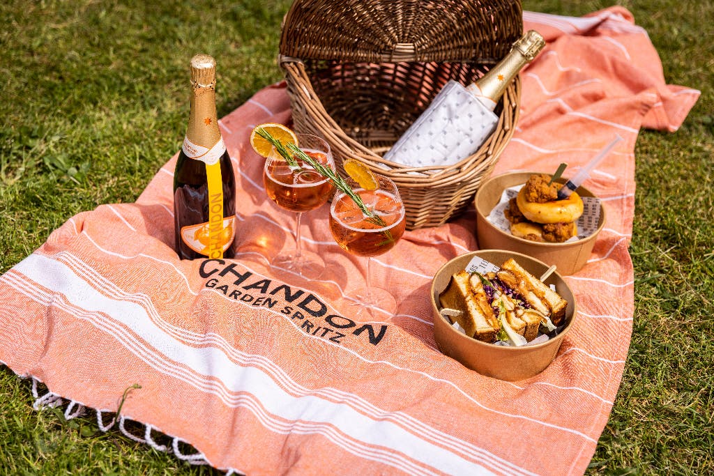 Chandon Garden Spritz Beach Towel